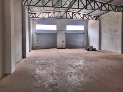 Galpão/Depósito/Armazém à venda, 430m² no Novo Mundo, Uberlândia