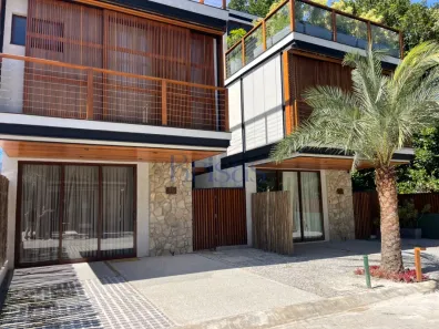 Casa de Condomínio com 4 Quartos à venda, 168m² no Maresias, São Sebastião