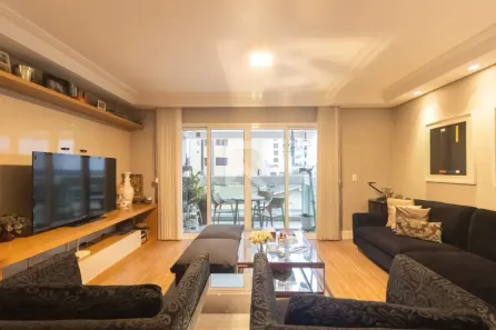 Apartamento com 3 Quartos à venda, 160m² no Água Verde, Curitiba