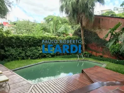 Sobrado com 4 Quartos à venda, 369m² no Sumarezinho, São Paulo