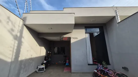 Casa com 3 Quartos à venda, 153m² no Santa Mônica, Londrina