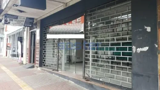 Ponto Comercial para alugar, 250m² no Passo da Areia, Porto Alegre