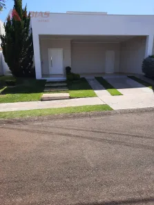 Casa de Condomínio com 3 Quartos à venda, 160m² no Condomínio Residencial Quebec, São Carlos