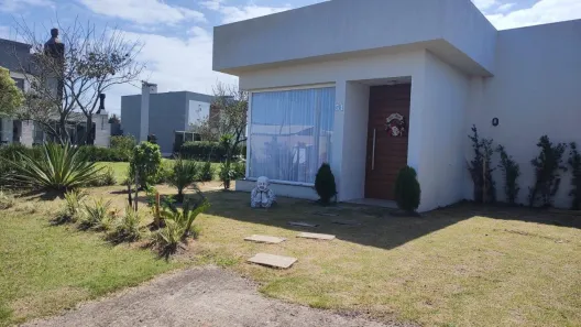 Casa de Condomínio com 3 Quartos à venda, 171m² no XANGRI-LÁ, Xangri-lá