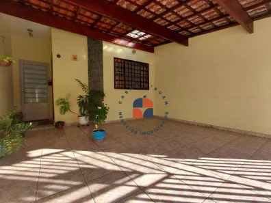 Casa com 2 Quartos à venda, 99m² no Jardim Marieta, Taubaté