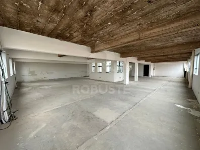 Ponto Comercial para alugar, 300m² no Centro, Botucatu