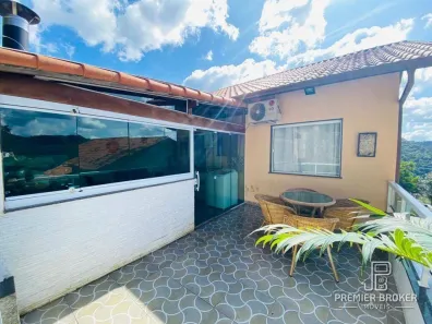 Casa com 2 Quartos à venda, 72m² no Cascata do Imbuí, Teresópolis