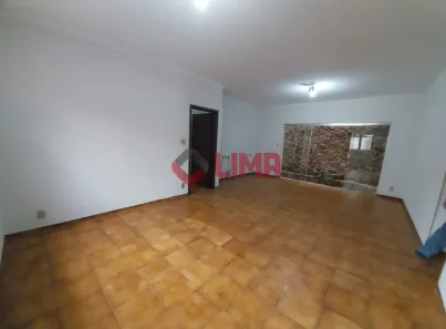 Casa com 3 Quartos para alugar, 250m² no Vila Gonçalves, Bauru