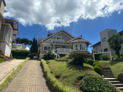 Casa com 4 Quartos à venda, 236m² no Saint Moritz, Gramado