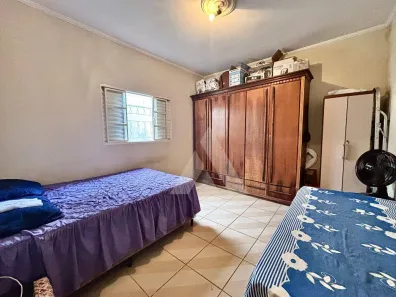 Casa com 2 Quartos à venda, 92m² no Vila Carolina, Itapetininga