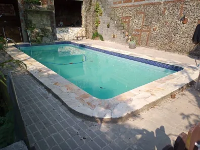 Sobrado com 5 Quartos à venda, 530m² no Guaiúba, Guarujá