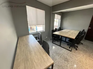Sala Comercial para alugar, 30m² no Jardim das Acácias, São Paulo