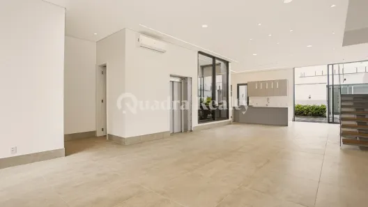 Casa com 3 Quartos à venda, 300m² no Jardim Europa, São Paulo