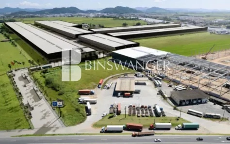 Galpão/Depósito/Armazém para alugar, 1568m² no Volta Grande, Navegantes