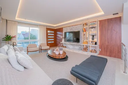 Casa com 3 Quartos à venda, 281m² no Chácara das Pedras, Porto Alegre
