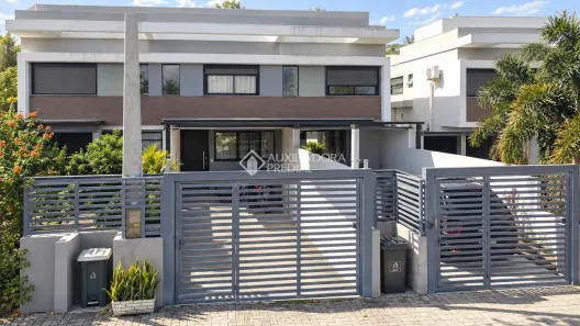 Casa com 3 Quartos à venda, 130m² no Campeche, Florianópolis