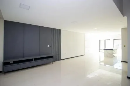 Casa com 4 Quartos à venda, 240m² no Três Barras, Contagem