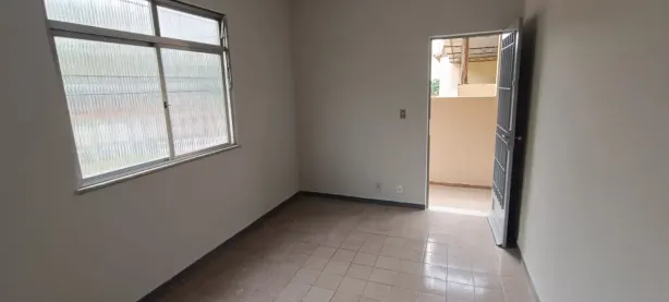 Casa com 2 Quartos para alugar, 50m² no Irajá, Rio de Janeiro