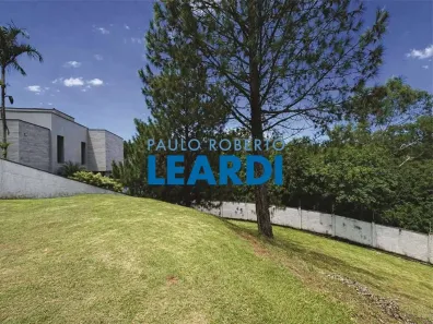Lote/Terreno à venda, 778m² no Granja Viana, Carapicuíba