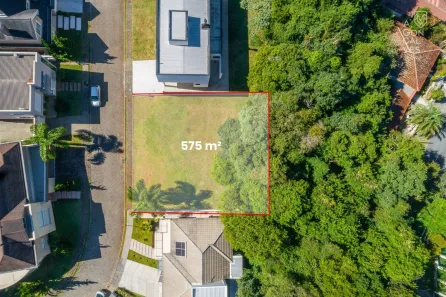Lote/Terreno à venda, 575m² no Butiatuvinha, Curitiba
