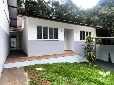 Casa com 3 Quartos para alugar, 90m² no Santa Felicidade, Curitiba