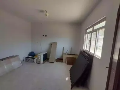 Casa com 3 Quartos à venda, 130m² no Jardim Tonato, Carapicuíba