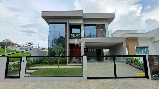 Casa com 3 Quartos à venda, 236m² no Pedra Branca, Palhoça