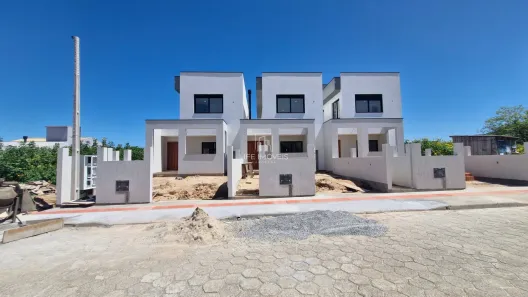 Sobrado com 3 Quartos à venda, 127m² no Ambrósio, Garopaba