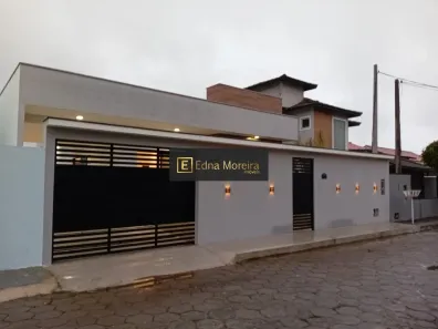 Casa de Condomínio com 2 Quartos à venda, 98m² no Ogiva, Cabo Frio