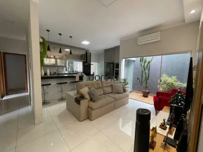 Casa com 3 Quartos à venda, 132m² no Jardim São Bento, Uberaba
