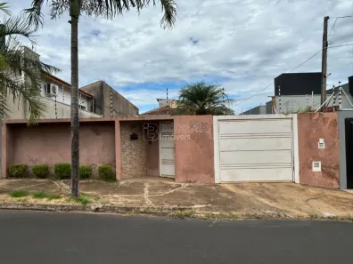 Casa com 3 Quartos à venda, 178m² no Jardim Botânico, Araraquara