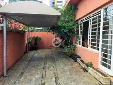 Imóvel Comercial com 4 Quartos para venda ou aluguel, 300m² no Cambuí, Campinas
