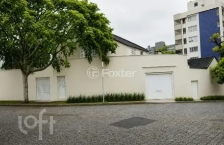 Casa com 3 Quartos à venda, 175m² no Passo da Areia, Porto Alegre
