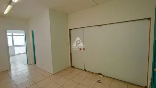 Sala Comercial à venda, 33m² no Copacabana, Rio de Janeiro