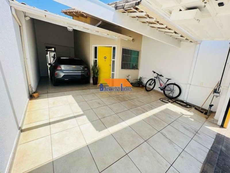 Casa com 3 quartos — Santa Amélia, Belo Horizonte