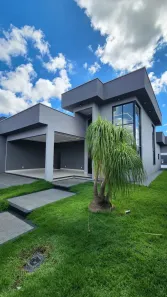 Casa com 3 Quartos à venda, 198m² no Goiânia 2, Goiânia