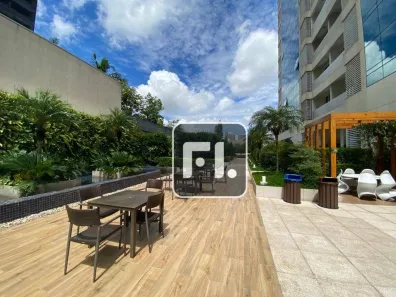 Sala Comercial para alugar, 244m² no Alphaville Empresarial, Barueri