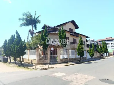 Sobrado com 3 Quartos para alugar, 394m² no Vila Eunice Nova, Cachoeirinha