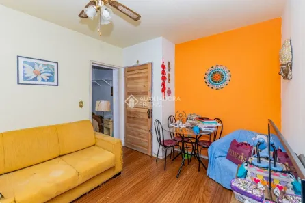Apartamento com 2 Quartos para alugar, 50m² no Azenha, Porto Alegre