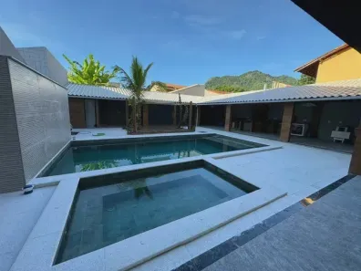 Casa com 6 Quartos à venda, 1200m² no Vargem Grande, Rio de Janeiro