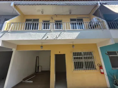 Casa com 3 Quartos para alugar, 120m² no Marechal Hermes, Rio de Janeiro