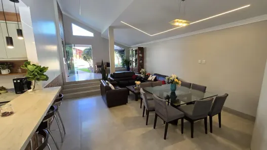 Casa de Condomínio com 4 Quartos à venda, 213m² no Loteamento Portal do Sol I, Goiânia