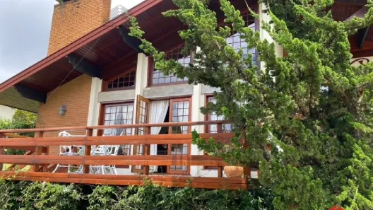 Sobrado com 4 Quartos à venda, 350m² no Alto da Boavista, Campos do Jordão