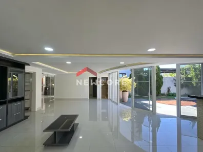 Casa de Condomínio com 3 Quartos à venda, 499m² no FAG, Cascavel