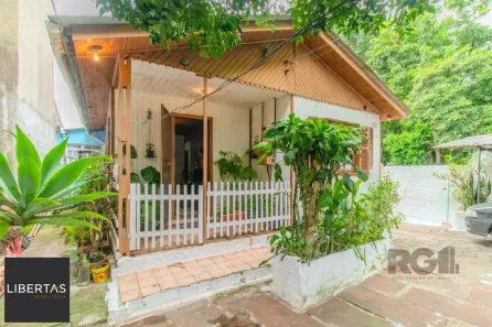 Casa com 5 Quartos à venda, 252m² no Nonoai, Porto Alegre