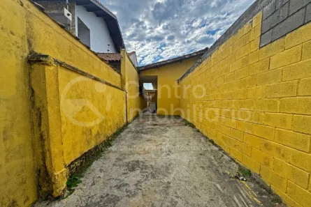 Casa com 2 Quartos à venda, 140m² no Jardim Star, Peruíbe
