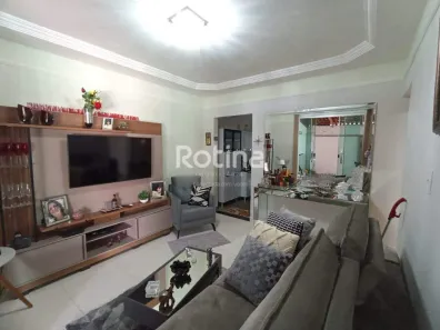 Casa com 2 Quartos à venda, 194m² no São Jorge, Uberlândia