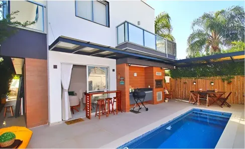 Casa de Condomínio com 4 Quartos à venda, 210m² no Recreio dos Bandeirantes, Rio de Janeiro