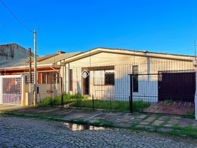 Casa com 3 Quartos para alugar, 185m² no Guarujá, Porto Alegre
