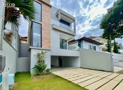 Casa de Condomínio com 4 Quartos à venda, 250m² no Urbanova IV-A, São José dos Campos